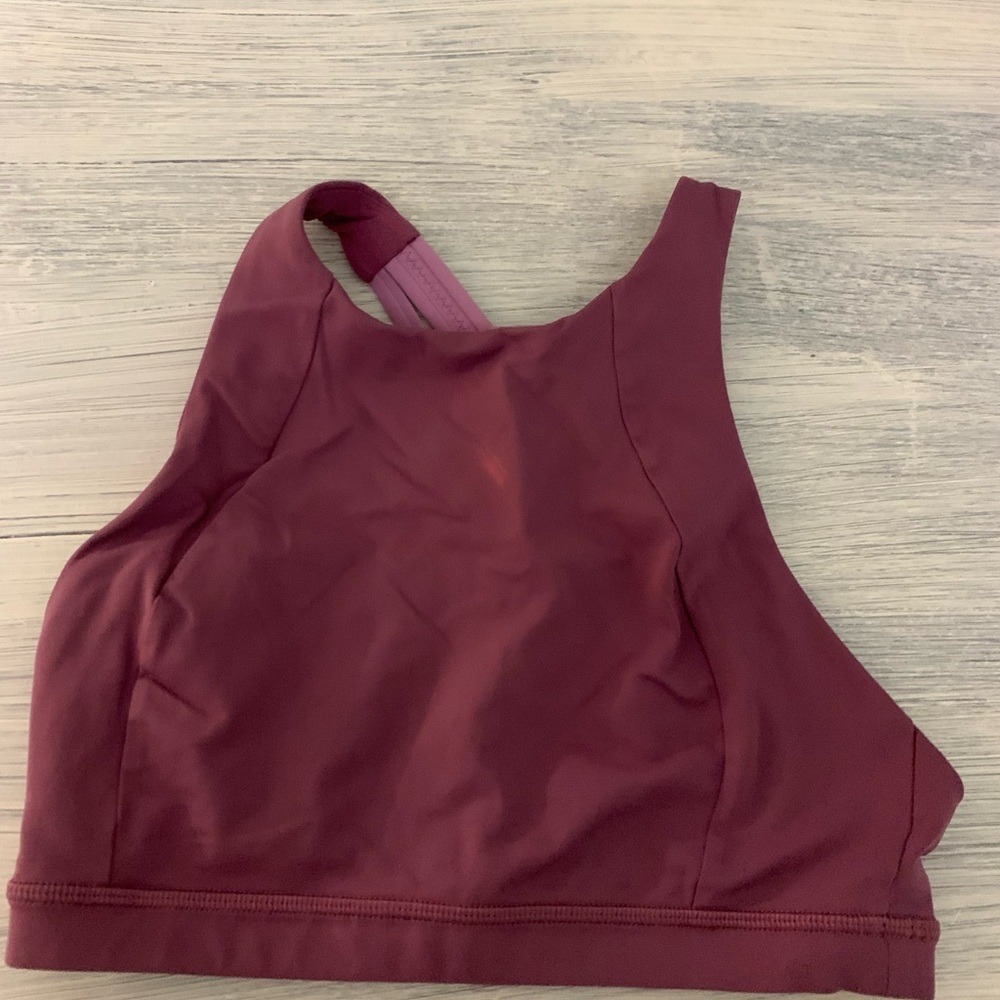 Lulu high neck sports bra